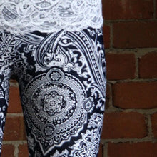 Charger l'image dans la galerie, Trendy High Waist Lace Spliced Tribal Print Elastic Pants for Women