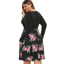Charger l'image dans la galerie, Seam Pockets Floral Surplice Long Sleeve Plus Size Dress