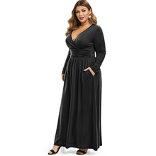 Charger l'image dans la galerie, Ruched Seam Pockets Surplice Plus Size Maxi Dress