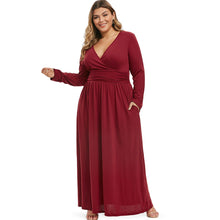 Charger l'image dans la galerie, Ruched Seam Pockets Surplice Plus Size Maxi Dress