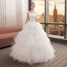 Charger l'image dans la galerie, New robe de marie lace Pearls Sleeveless O neck Puffy Fashion Wedding Dresses for bride vestido de noiva 2019