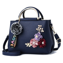 Charger l'image dans la galerie, Women Bag Leather Handbag Women Shoulder Bag Tote Flowers Shell Sac A Main Femme Rivets Fur Ball Pendant Luxury Designer Ladies