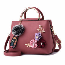Charger l'image dans la galerie, Women Bag Leather Handbag Women Shoulder Bag Tote Flowers Shell Sac A Main Femme Rivets Fur Ball Pendant Luxury Designer Ladies